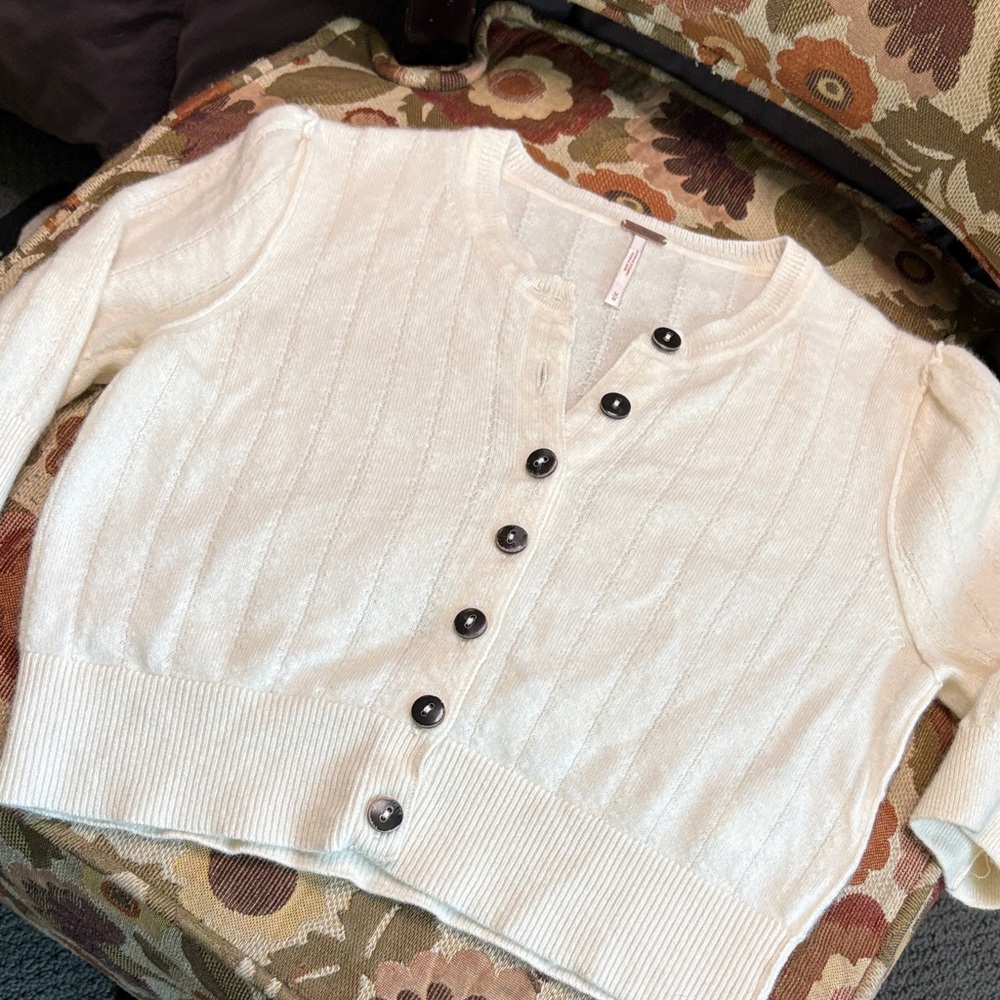 Free People Cream 100% Cashmere Short Sleeve Sweater Cardigan